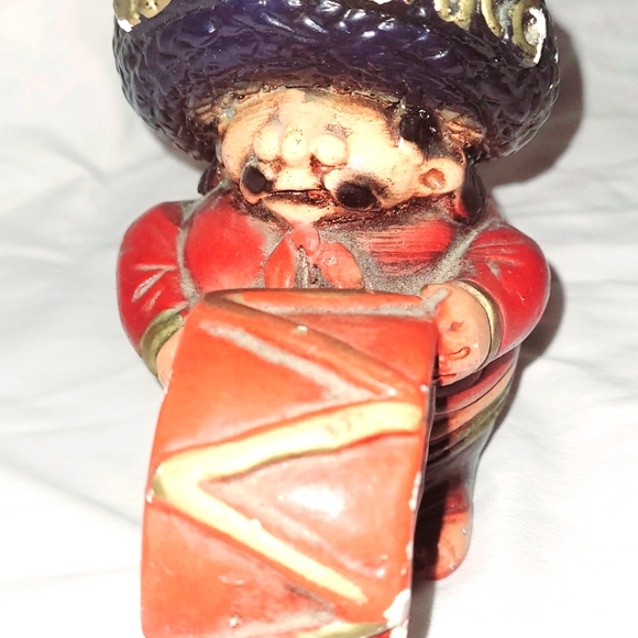 Ceramic collectable - Picture 3 of 5